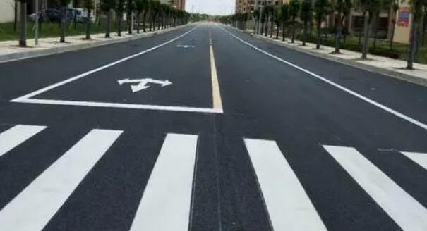 廠里道路劃線是否是必須的？優(yōu)化交通秩序，提升安全性